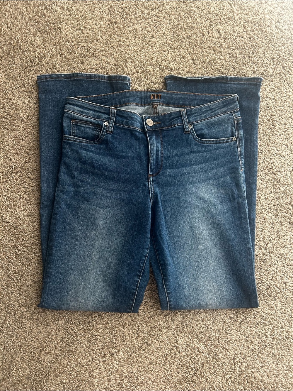 KUT from the Kloth Women’s Mid Wash Boot Cut Jeans